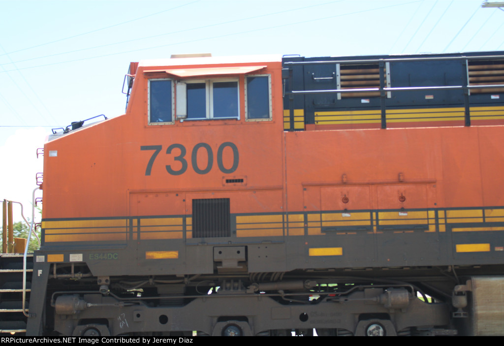 BNSF 7300 CAB